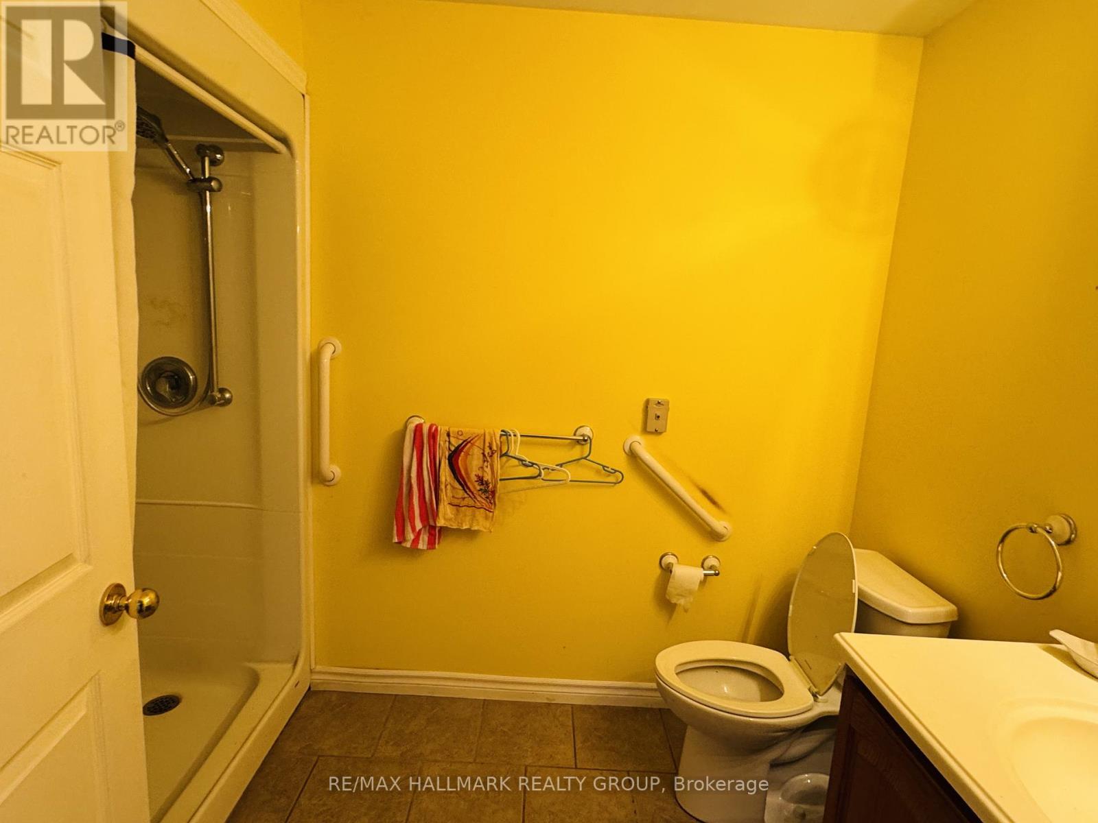 33 Queen St Street Property Photo 20