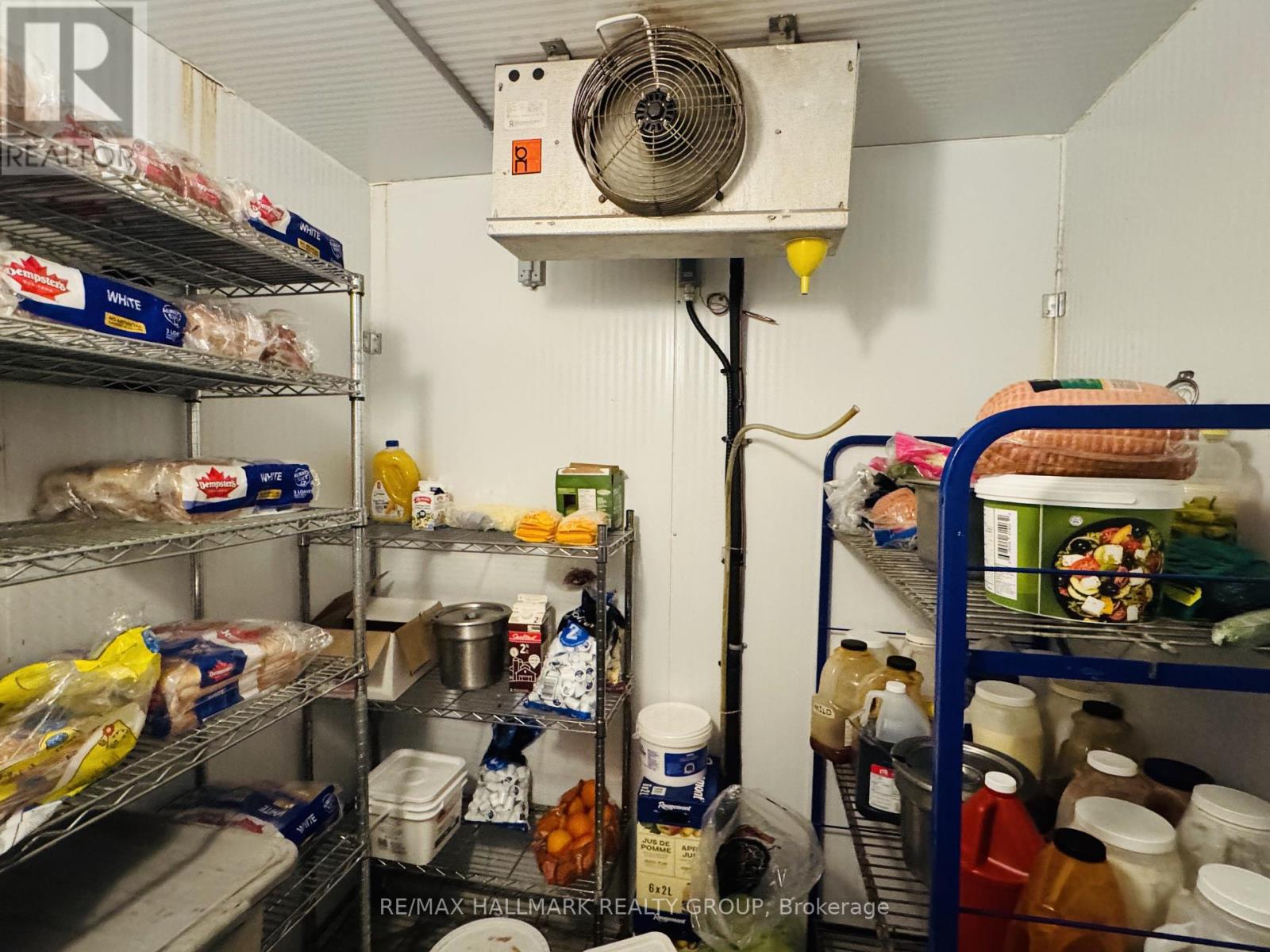 33 Queen St Street Property Photo 9