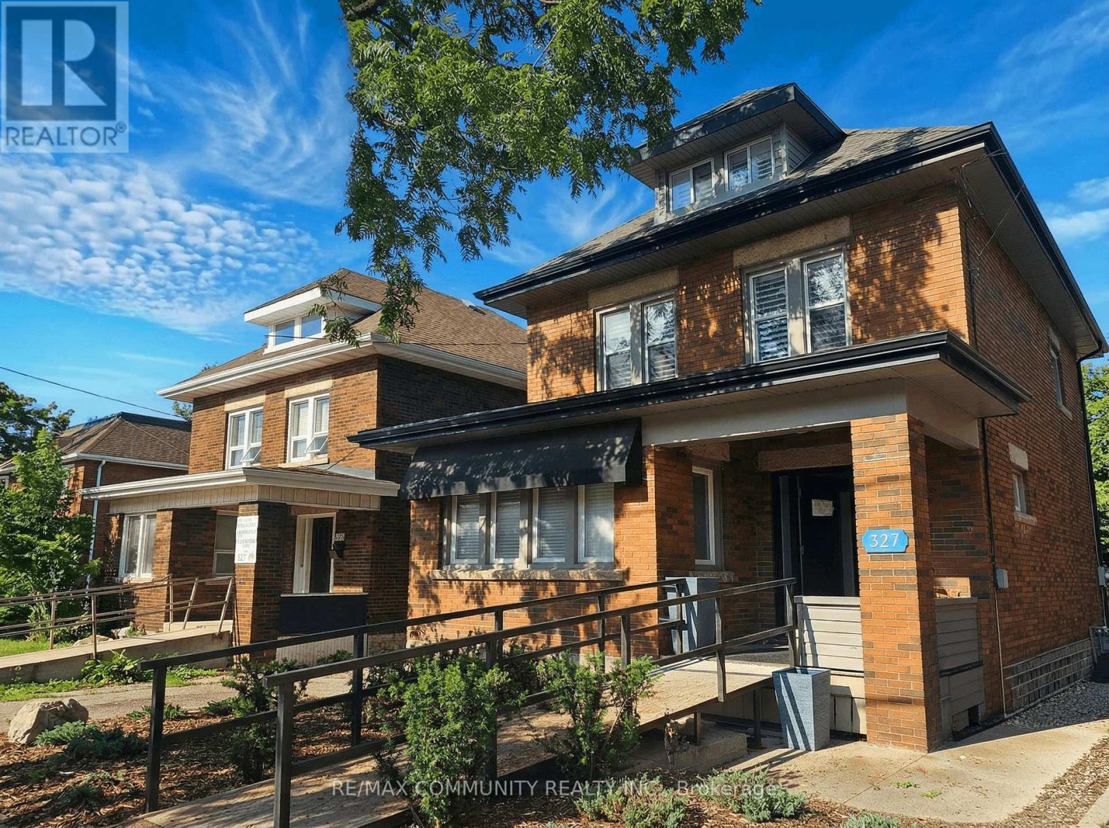 327 WOOLWICH STREET Property Photo 1