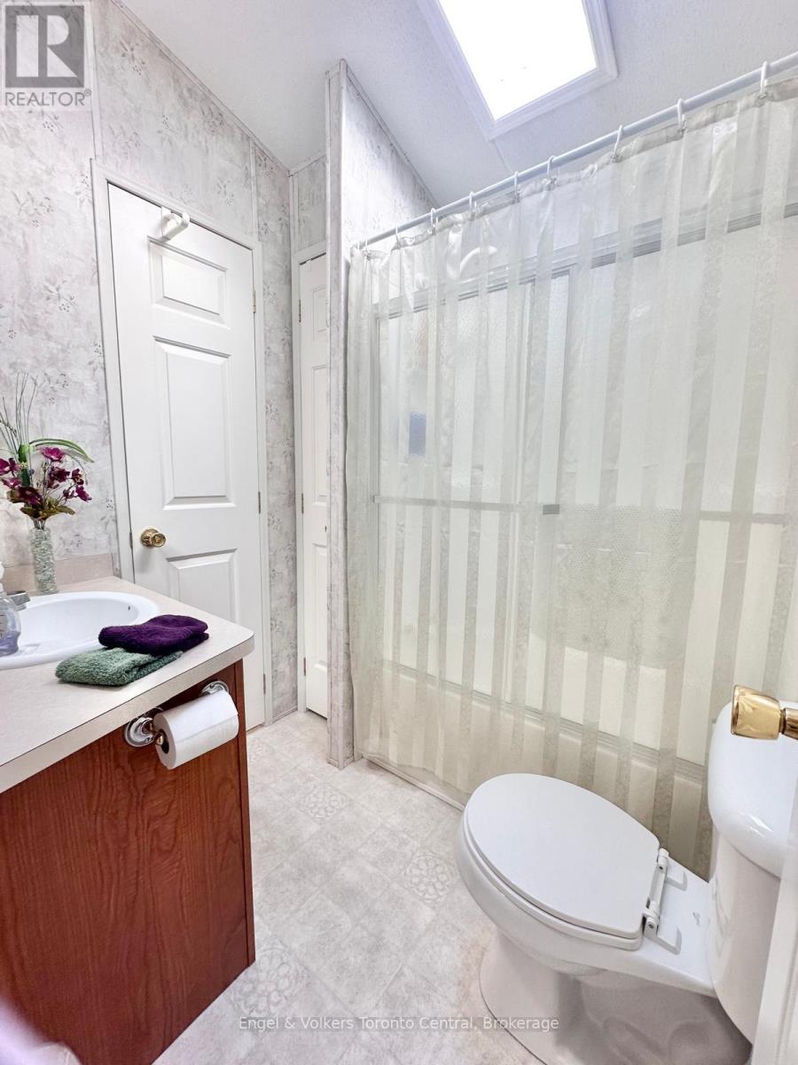 B6 - 7489 Sideroad 5 E Property Photo 32