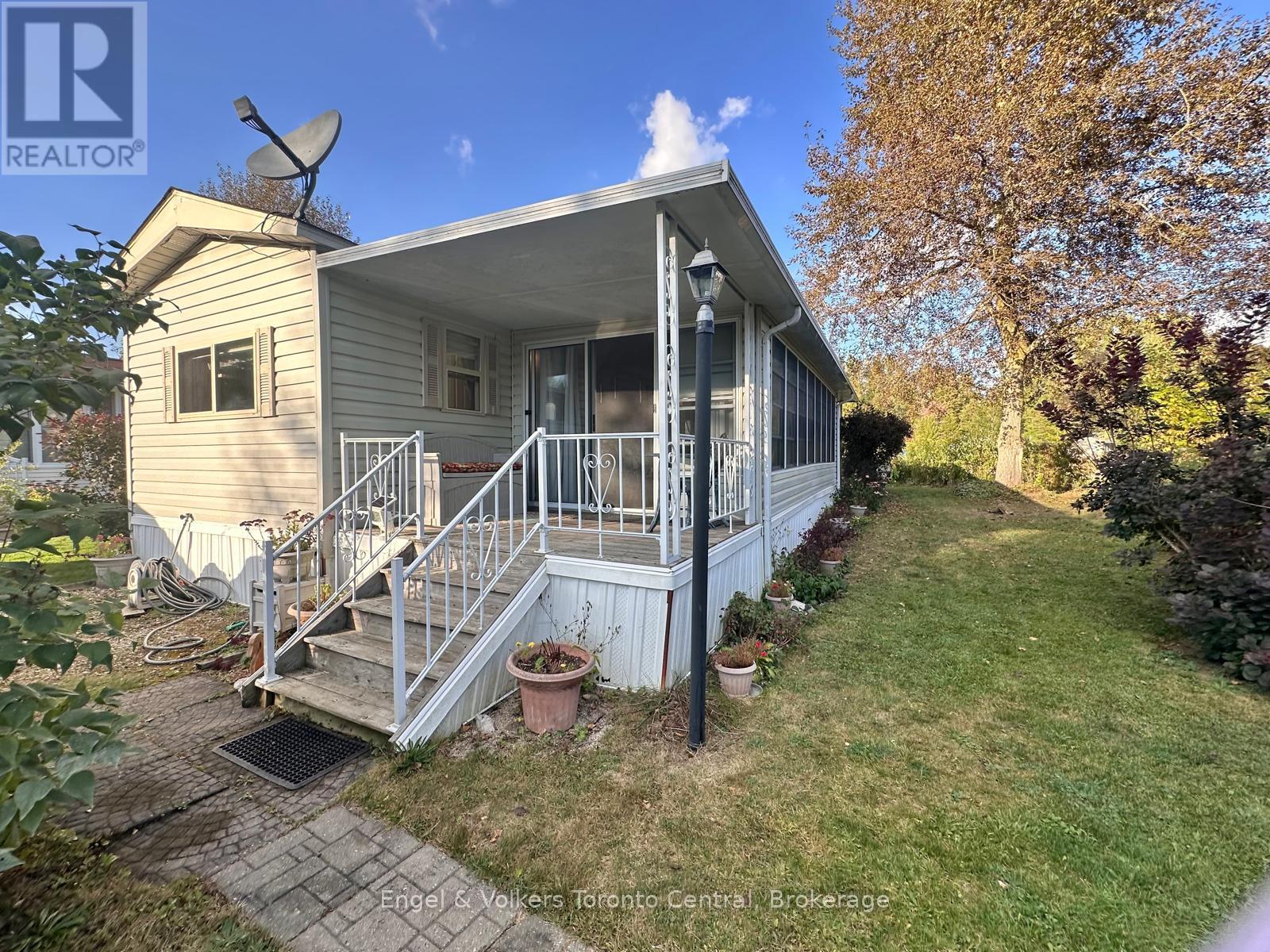 B6 - 7489 Sideroad 5 E Property Photo 40