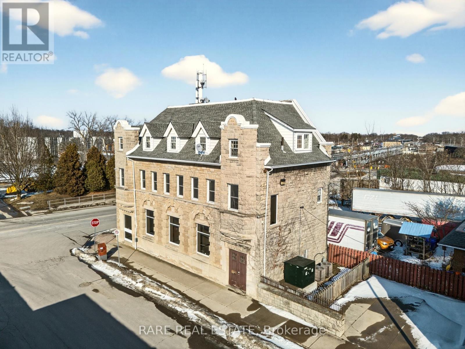 4190 Bridge Street Property Photo 3