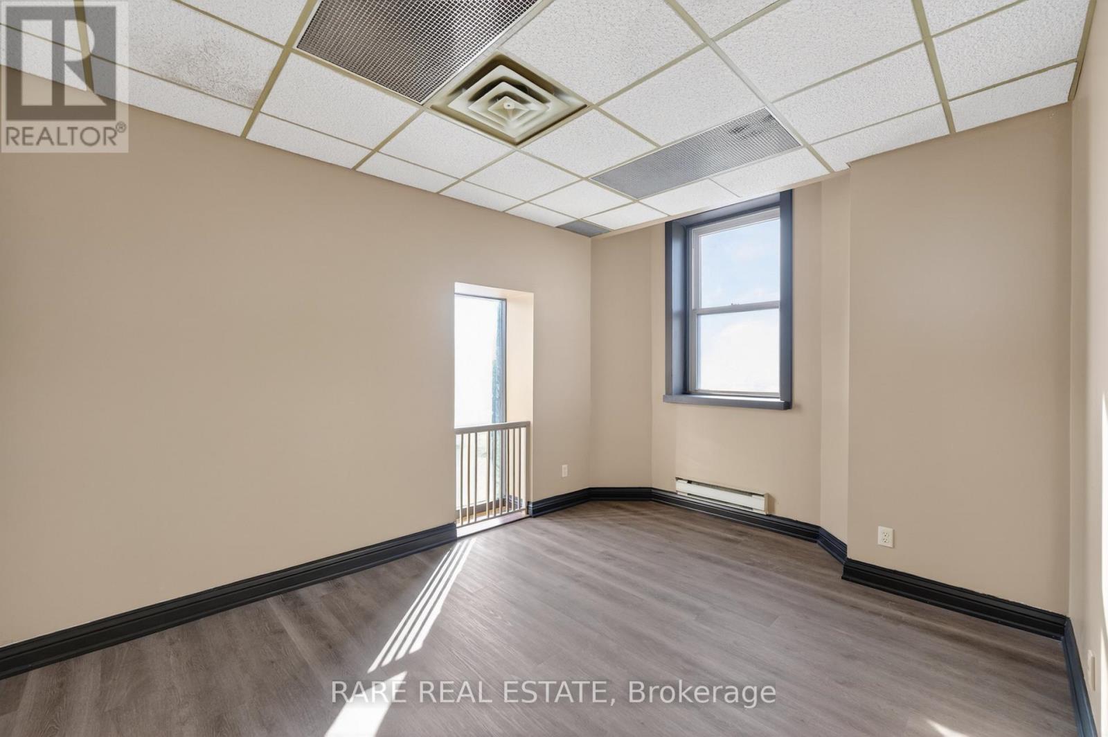 4190 Bridge Street Property Photo 9