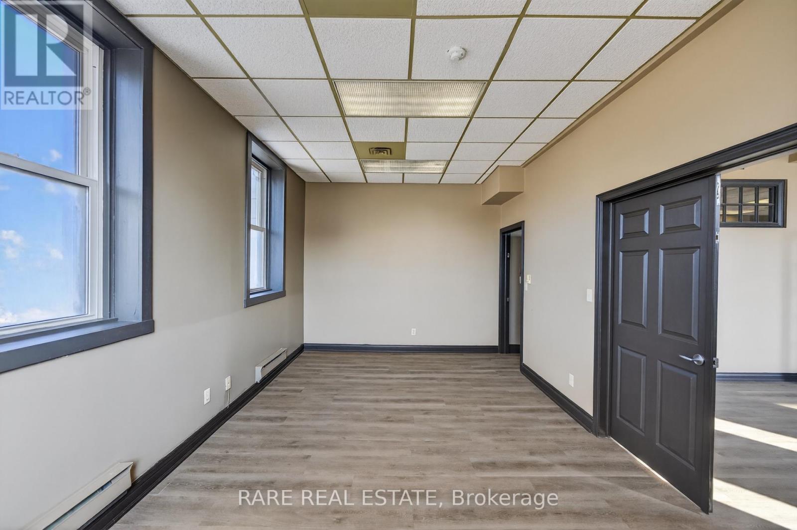 4190 Bridge Street Property Photo 10