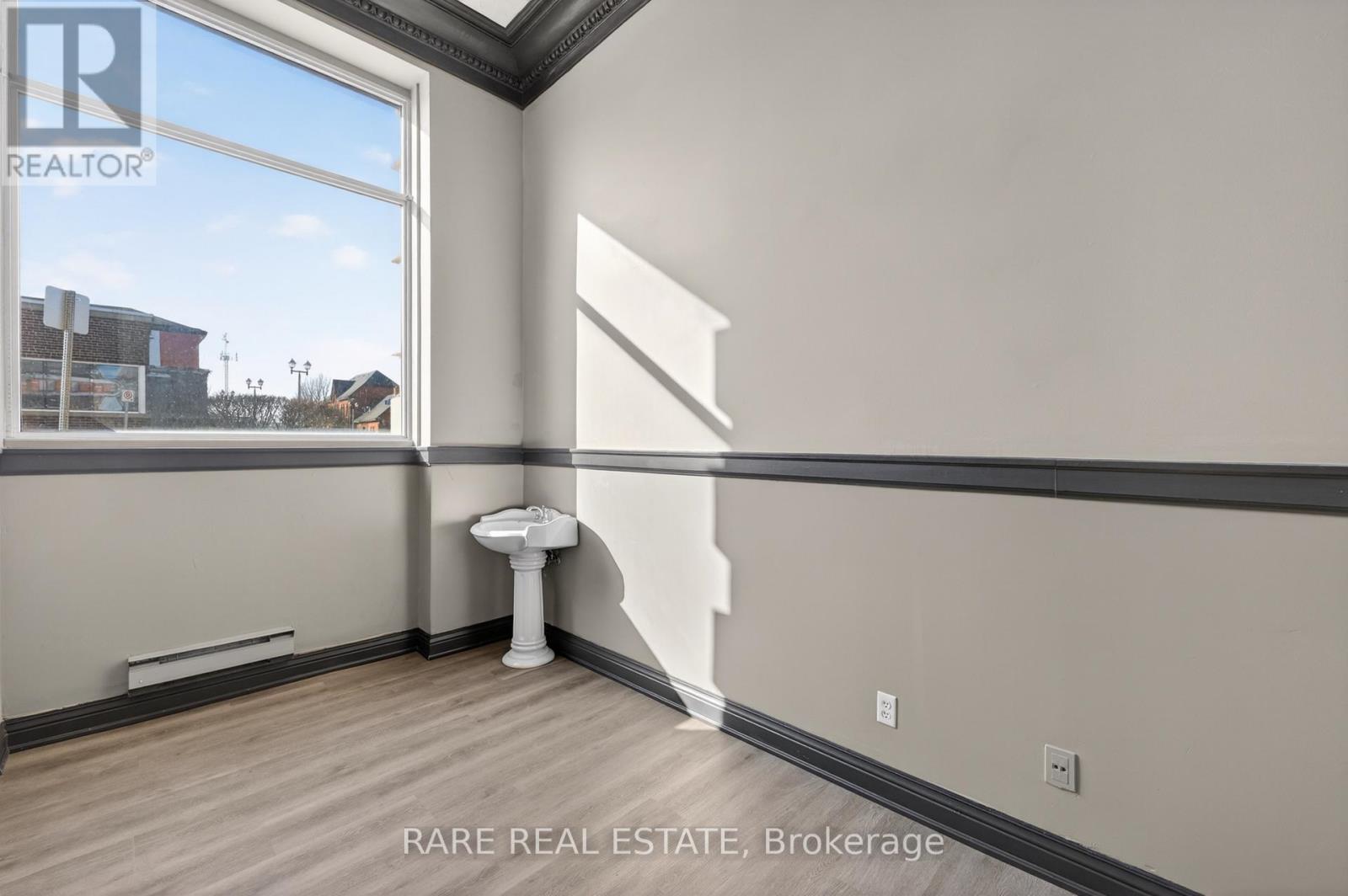 4190 Bridge Street Property Photo 11