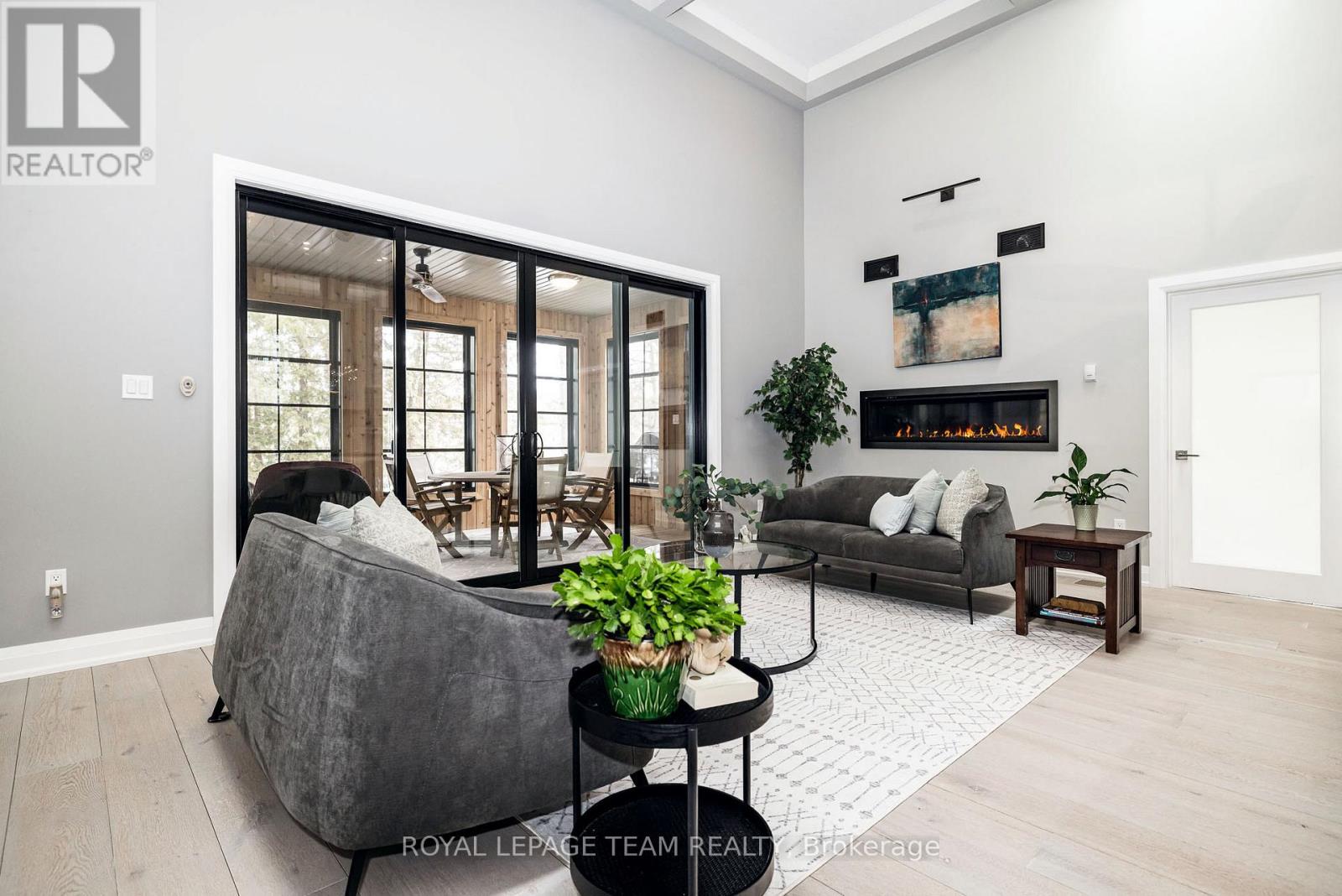 28 George Street Property Photo 8
