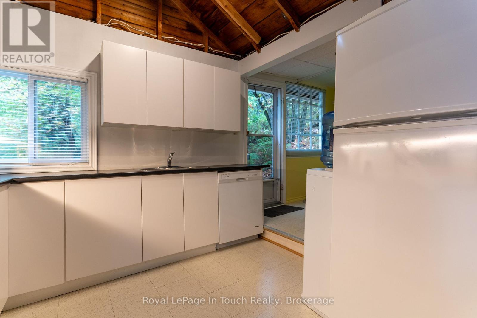 13182 Georgian Bay Shore Property Photo 40