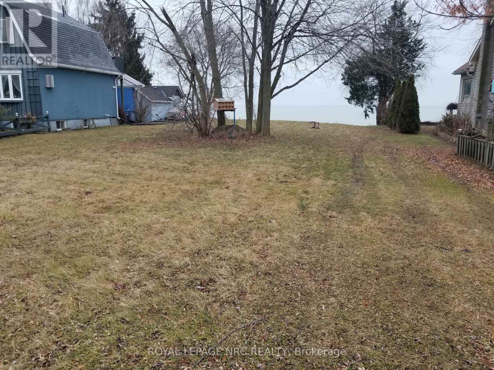 2594 Lakeshore Road Property Photo 1