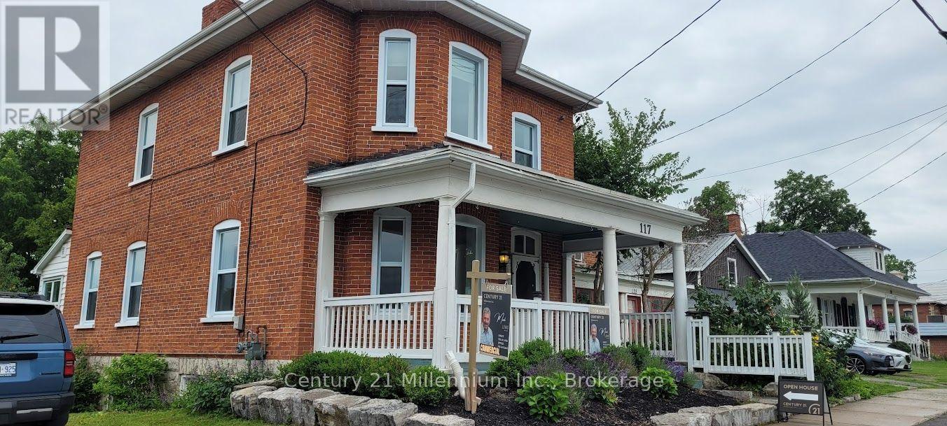 117 Durham Street S Property Photo 2