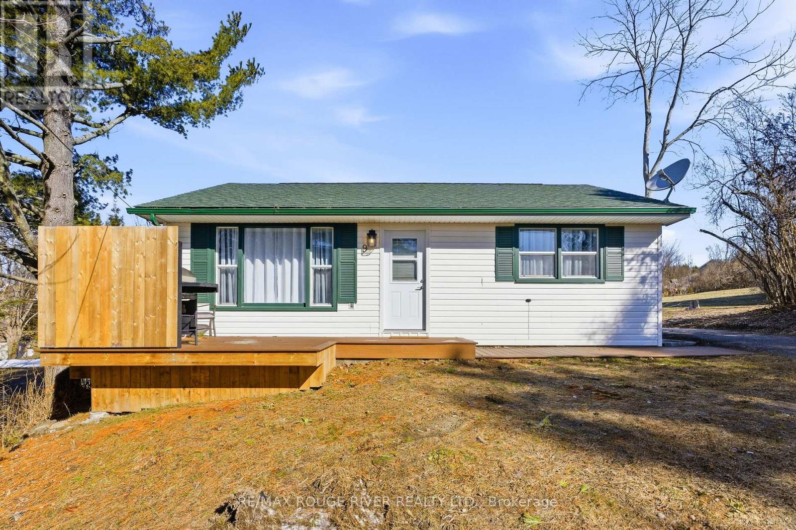 9 CEDAR STREET Property Photo 1
