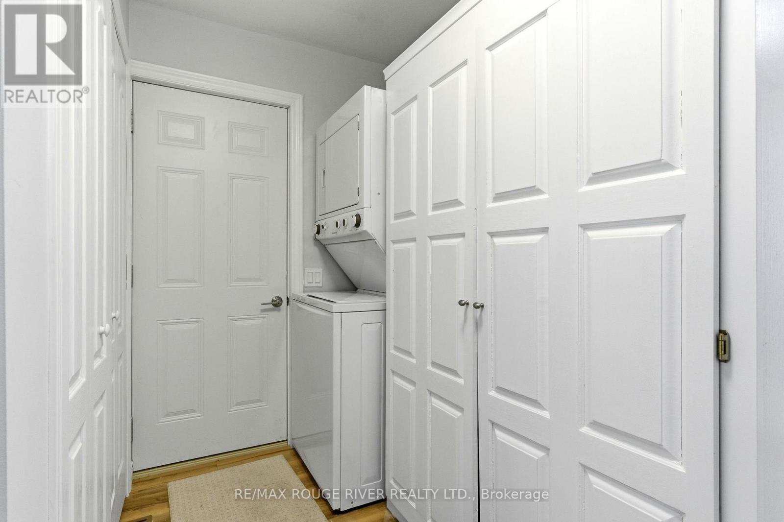 9 Cedar Street Property Photo 31