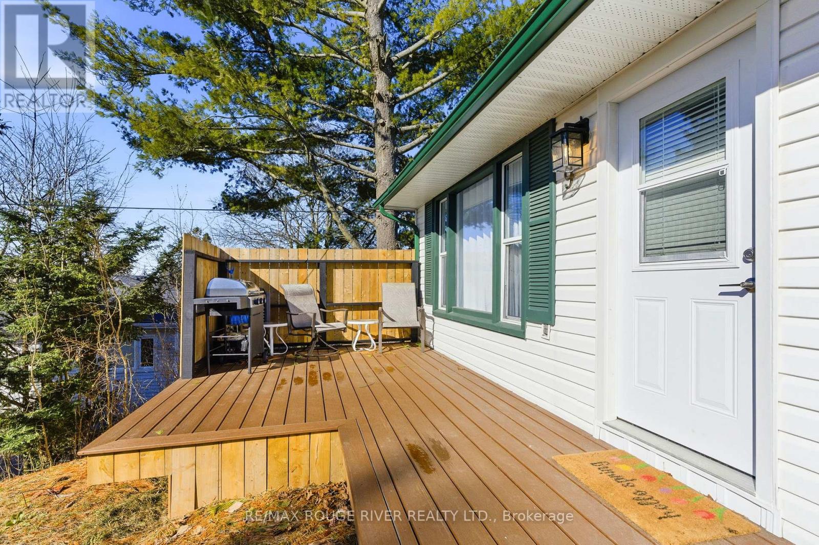 9 Cedar Street Property Photo 32