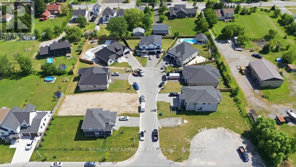 3647 Vosburgh Place Property Photo 4
