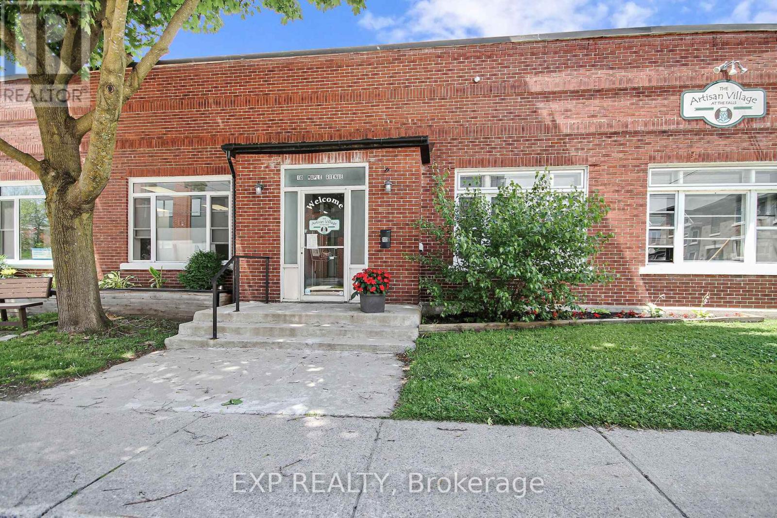 12 Maple Avenue Property Photo 2