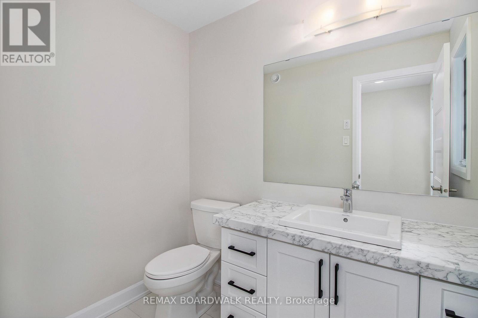 1145 Montblanc Crescent Property Photo 7