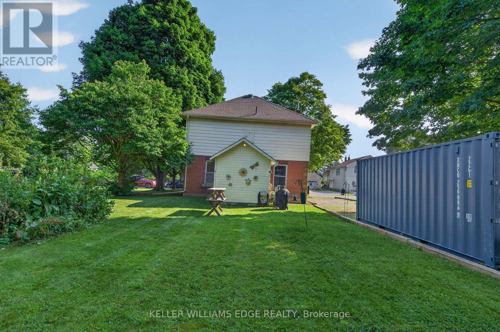 113 Freelton Road Property Photo 4