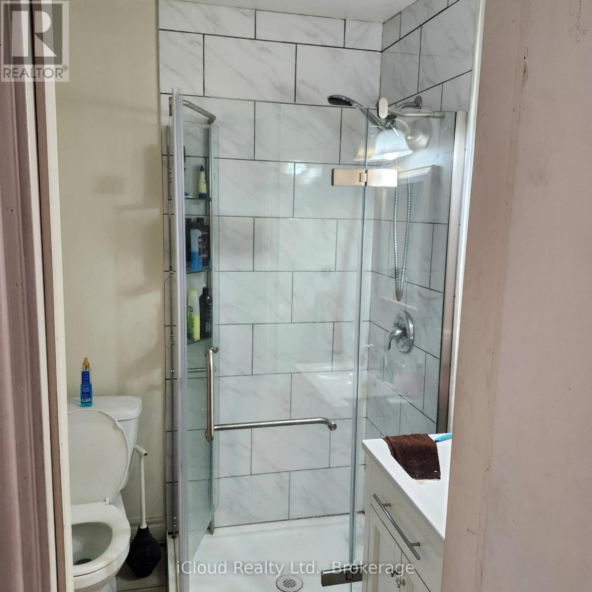 19 Bridge Street W Property Photo 7