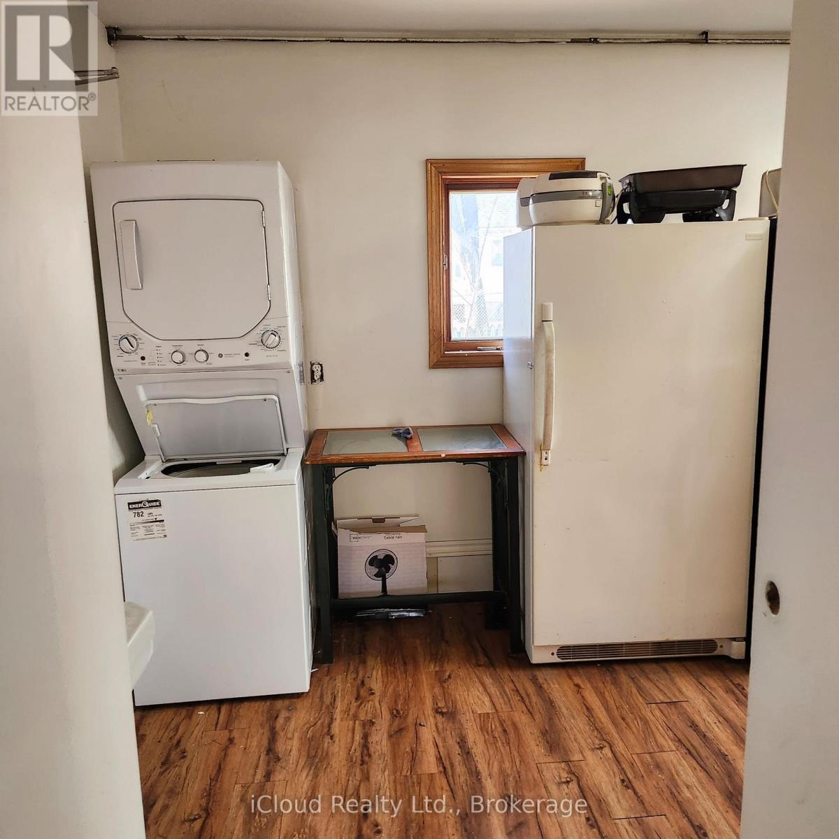 19 Bridge Street W Property Photo 12