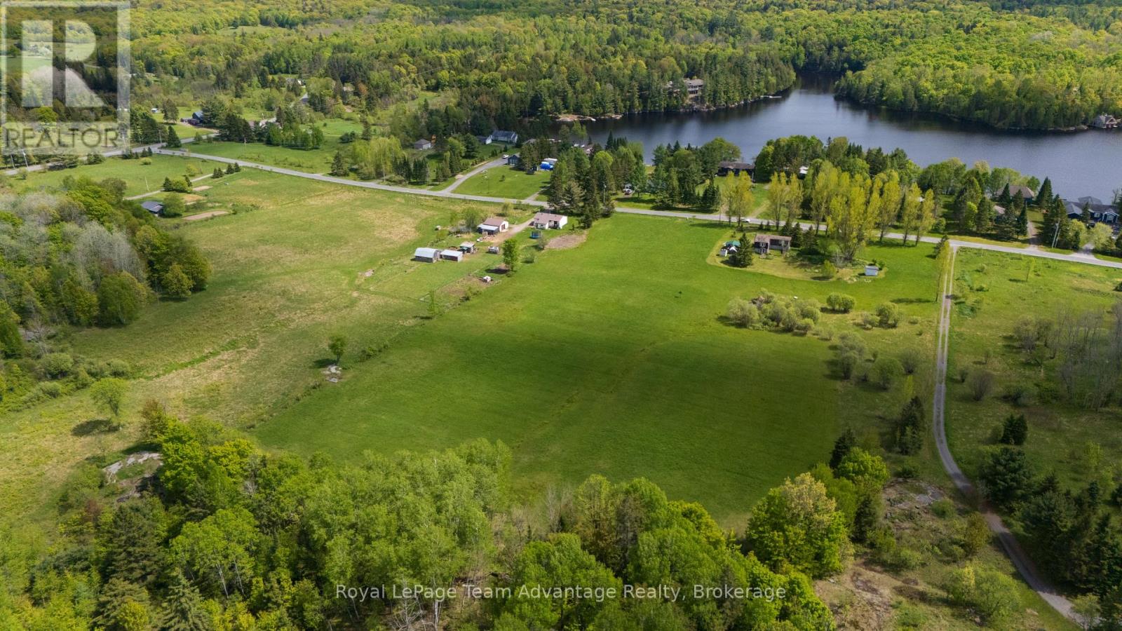 13 Lakeside Drive Property Photo 6