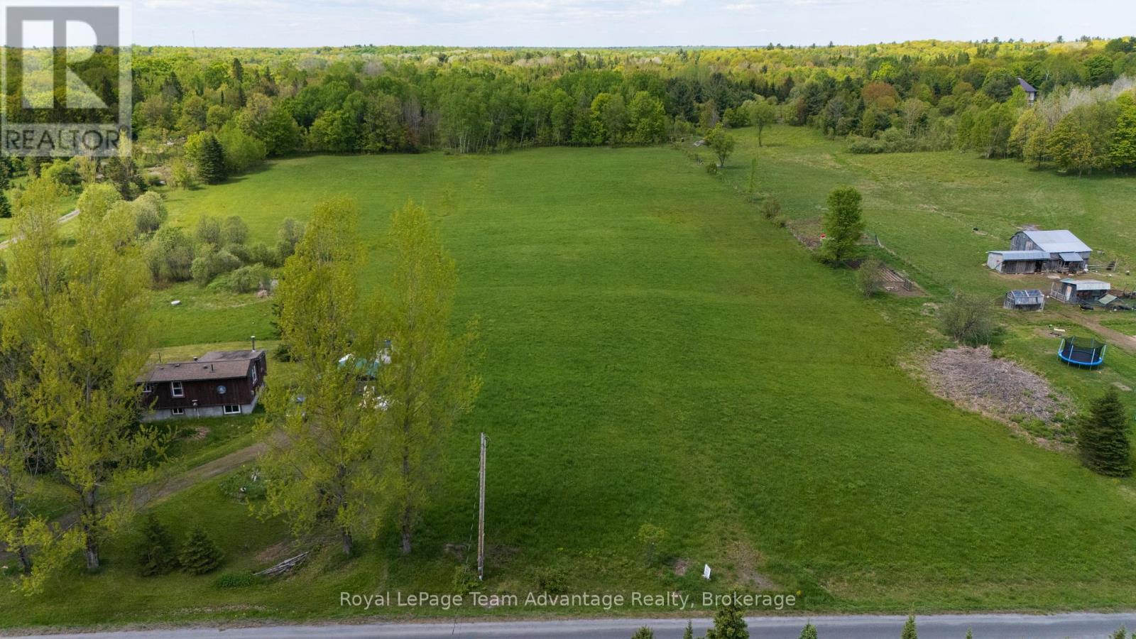 13 Lakeside Drive Property Photo 7