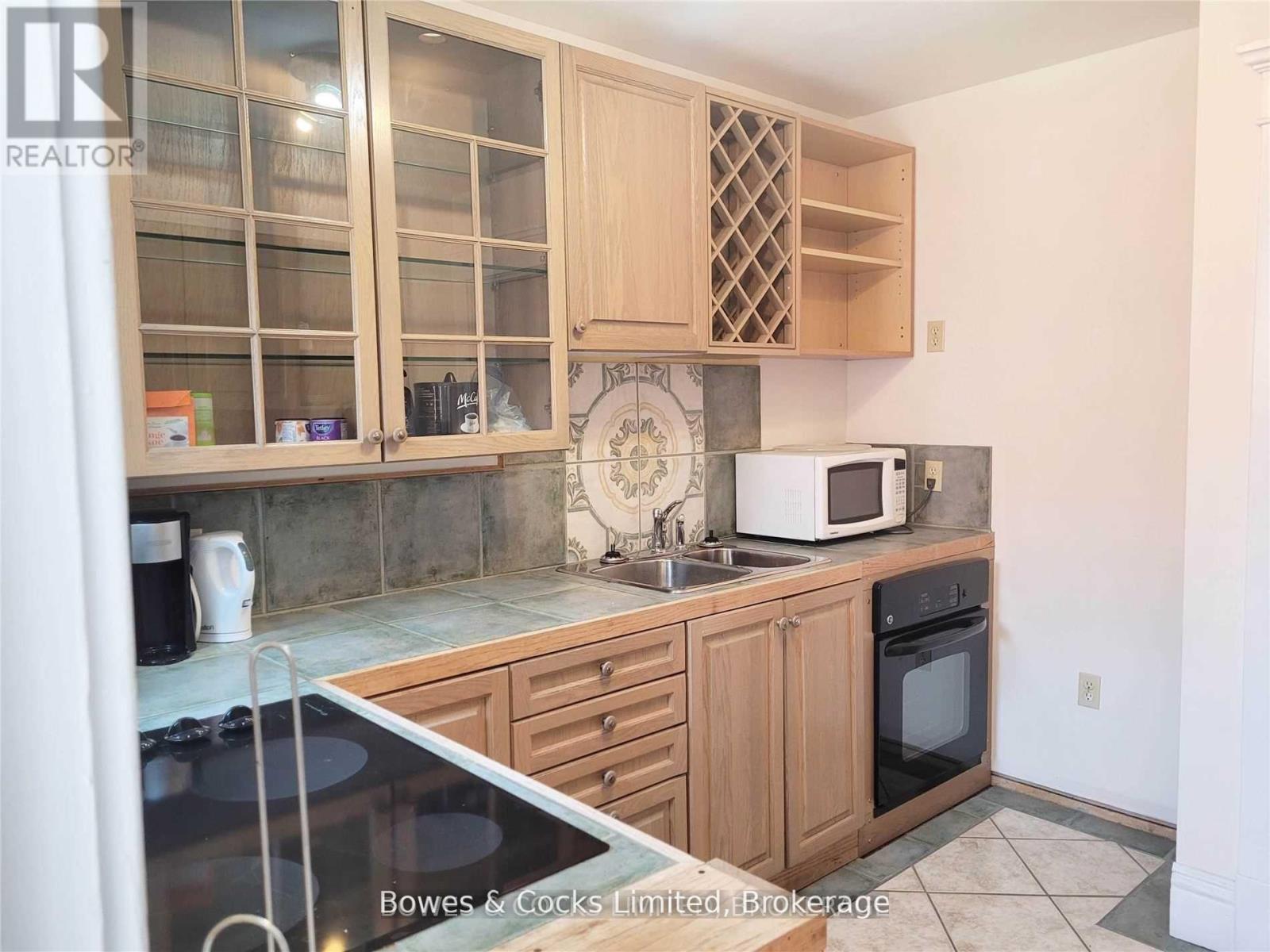 317 Reid Street Property Photo 10