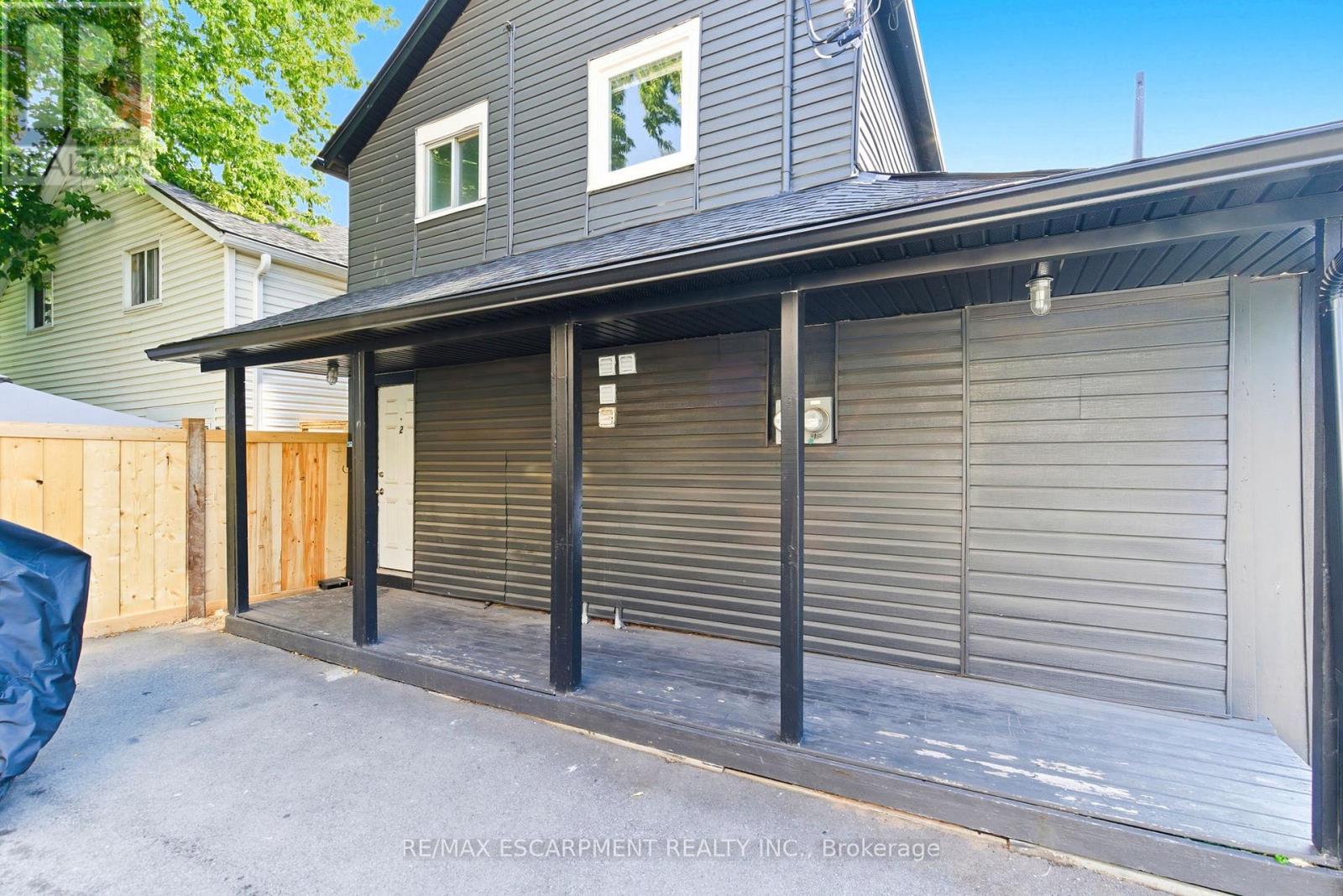 2 - 2 Windsor Street Property Photo 18