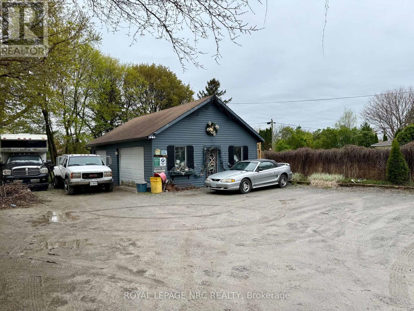 6490 Thorold Stone Road Property Photo 3