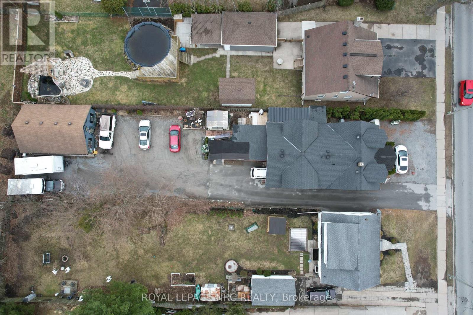 6490 Thorold Stone Road Property Photo 8