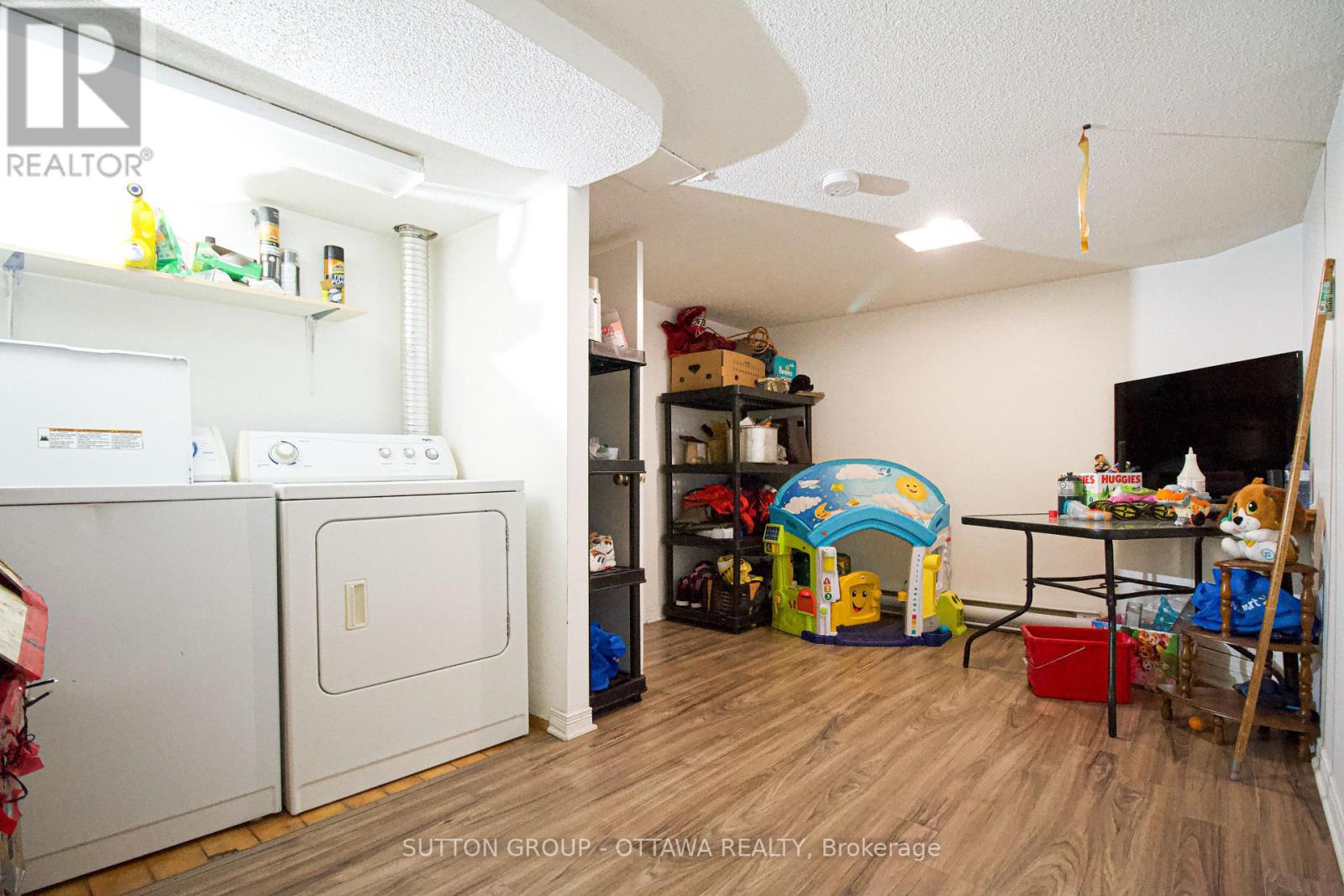 309 Cyr Avenue Property Photo 14