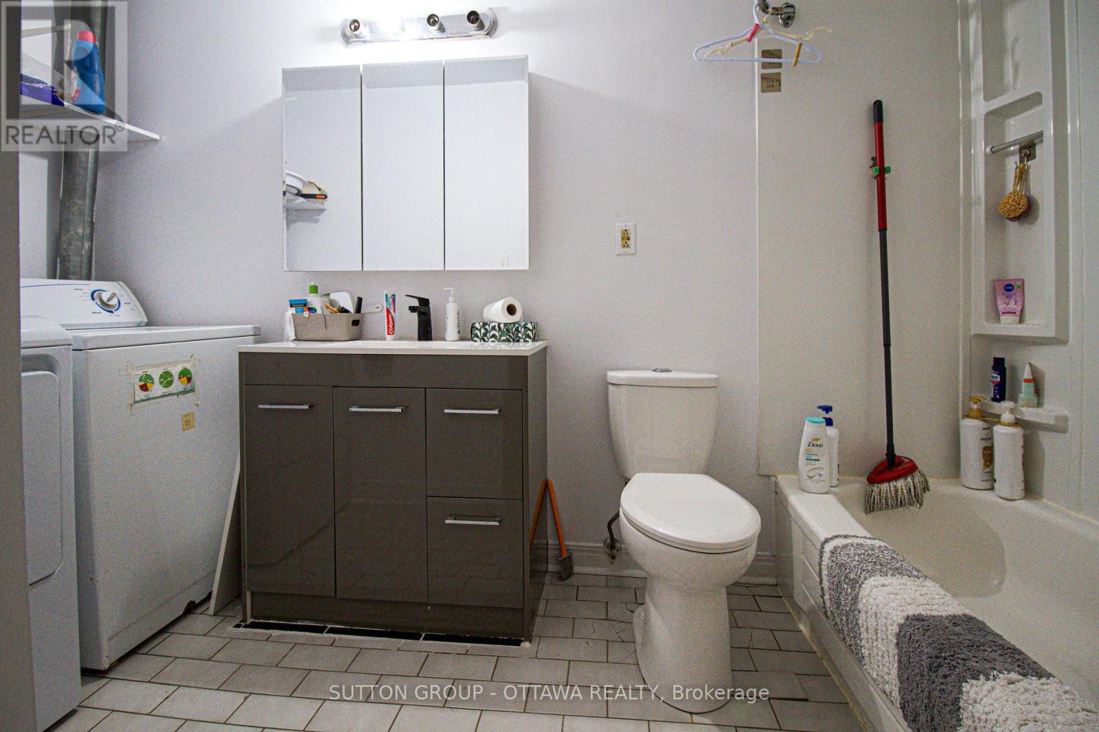 309 Cyr Avenue Property Photo 23