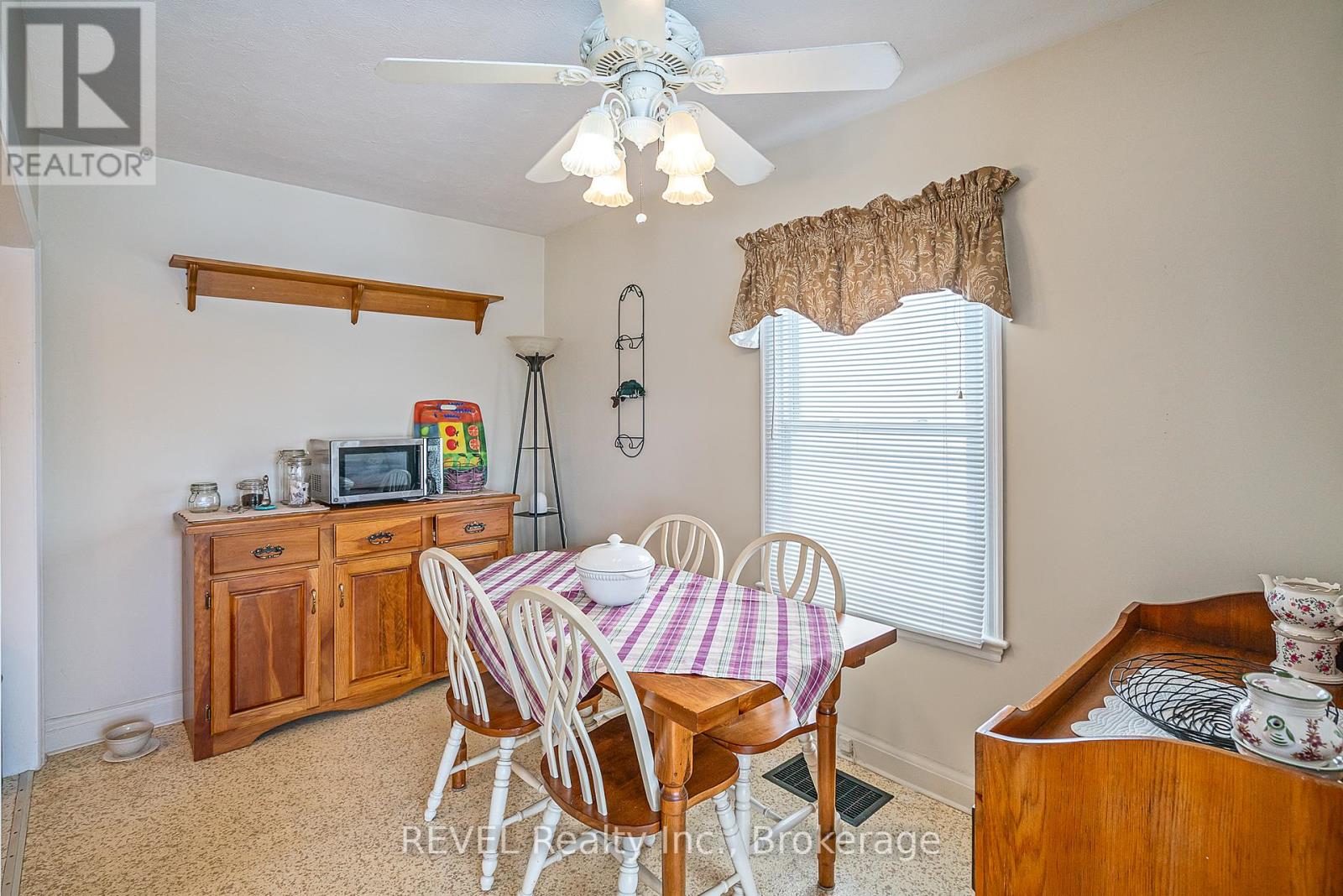 18 A,b,c,d Valley Road Property Photo 11