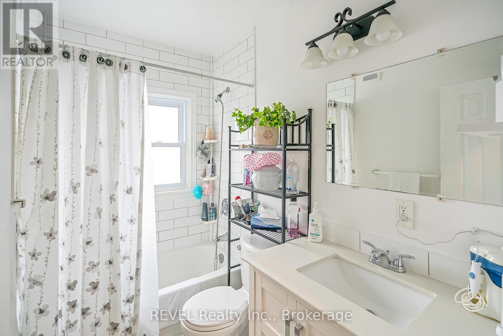 18 A,b,c,d Valley Road Property Photo 16