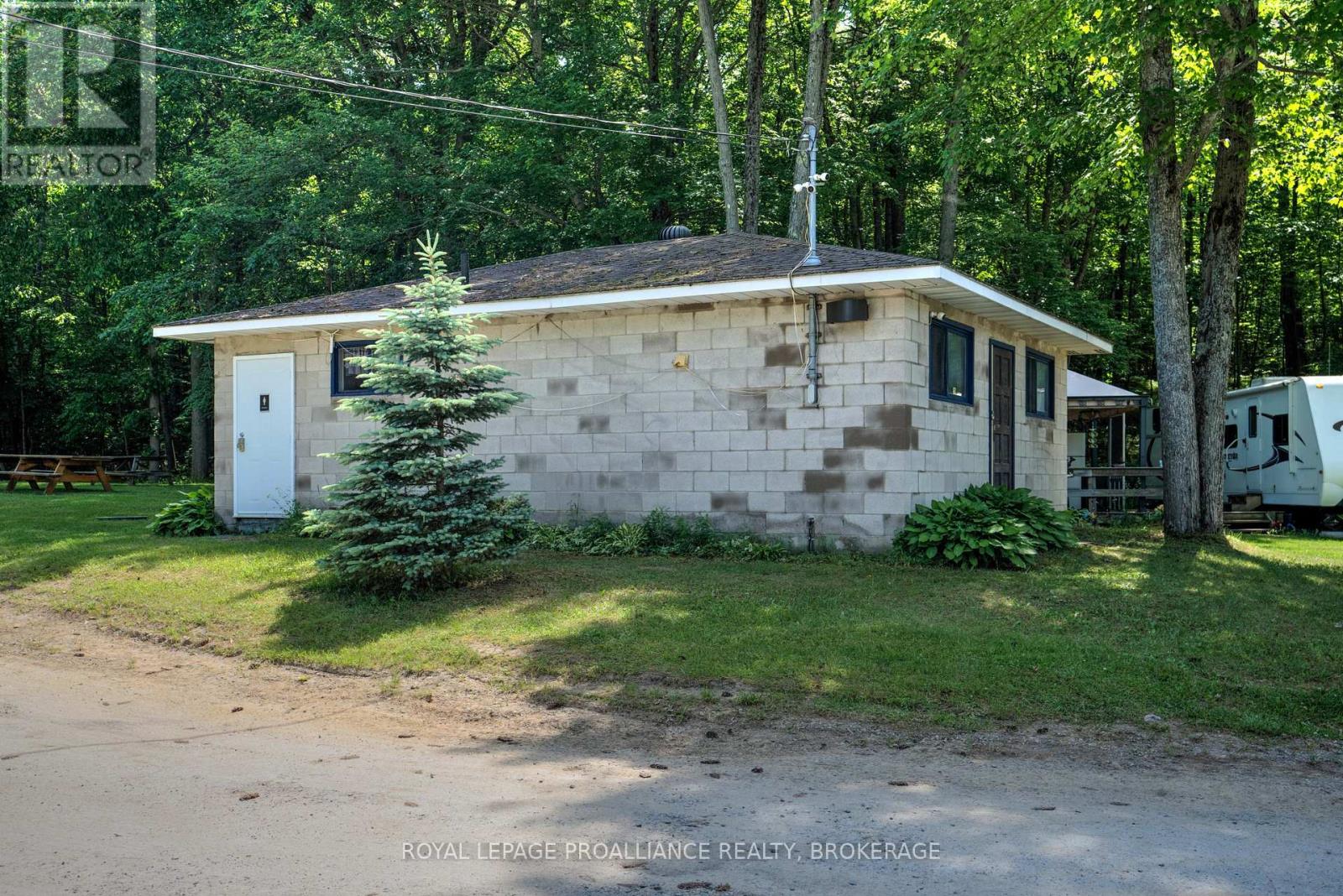 292 Marina Road Property Photo 9