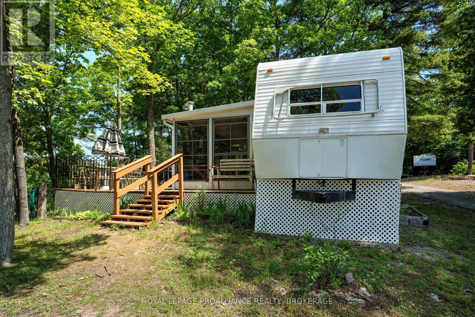 292 Marina Road Property Photo 11