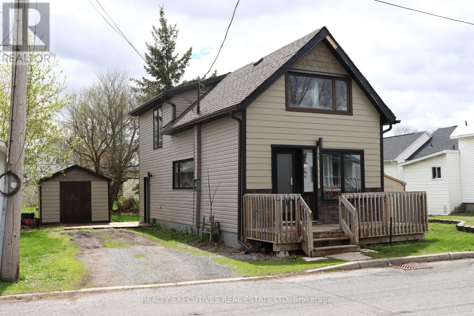 18 Mill Street Property Photo 1