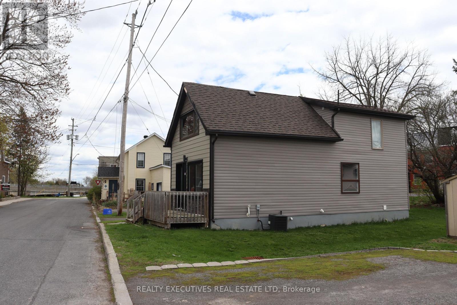 18 Mill Street Property Photo 22
