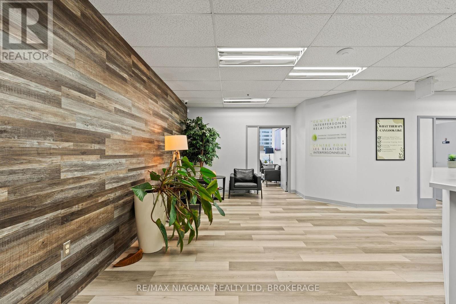 300 - 43 Church Street Property Photo 7