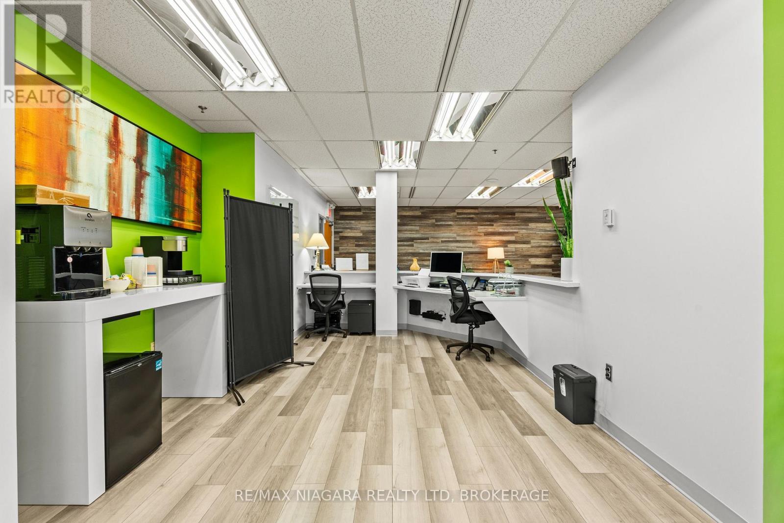 300 - 43 Church Street Property Photo 10