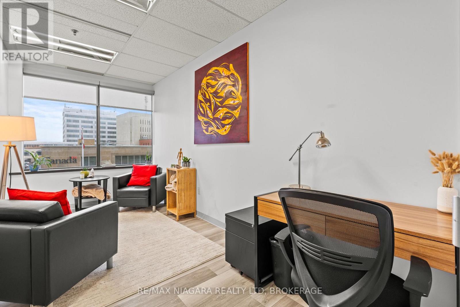 300 - 43 Church Street Property Photo 13