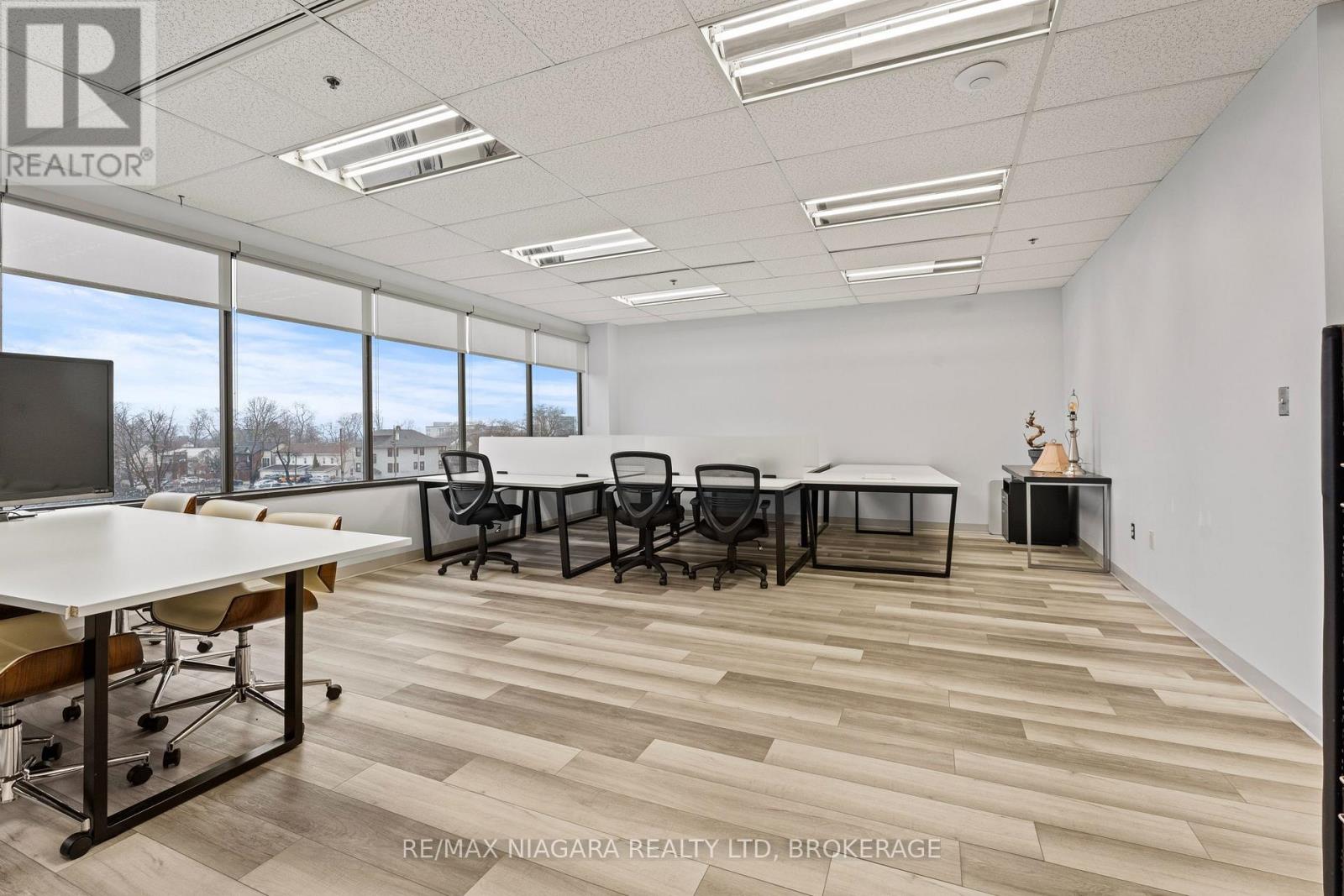 300 - 43 Church Street Property Photo 20