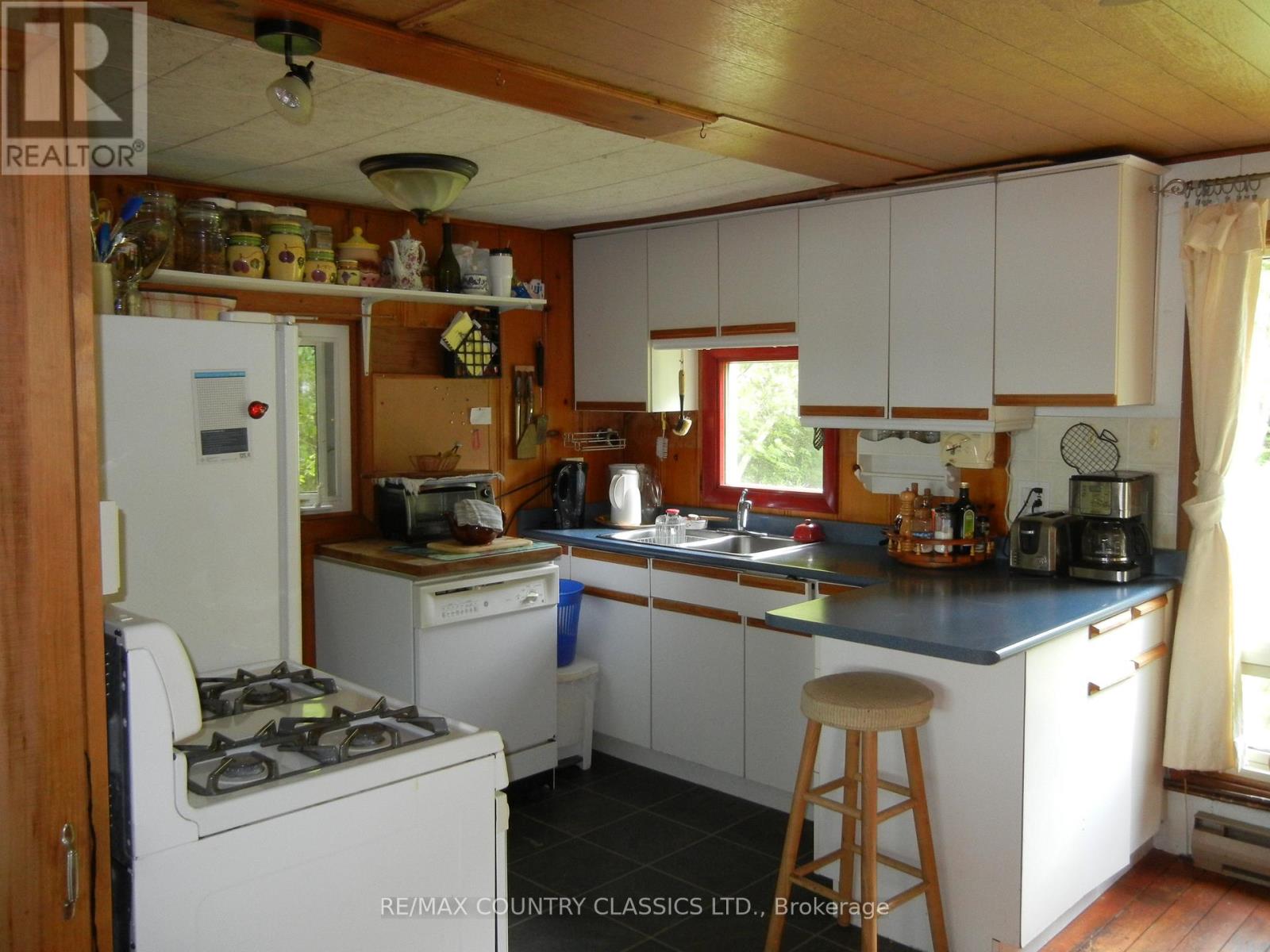 316 Trotter-oitment Road Property Photo 13