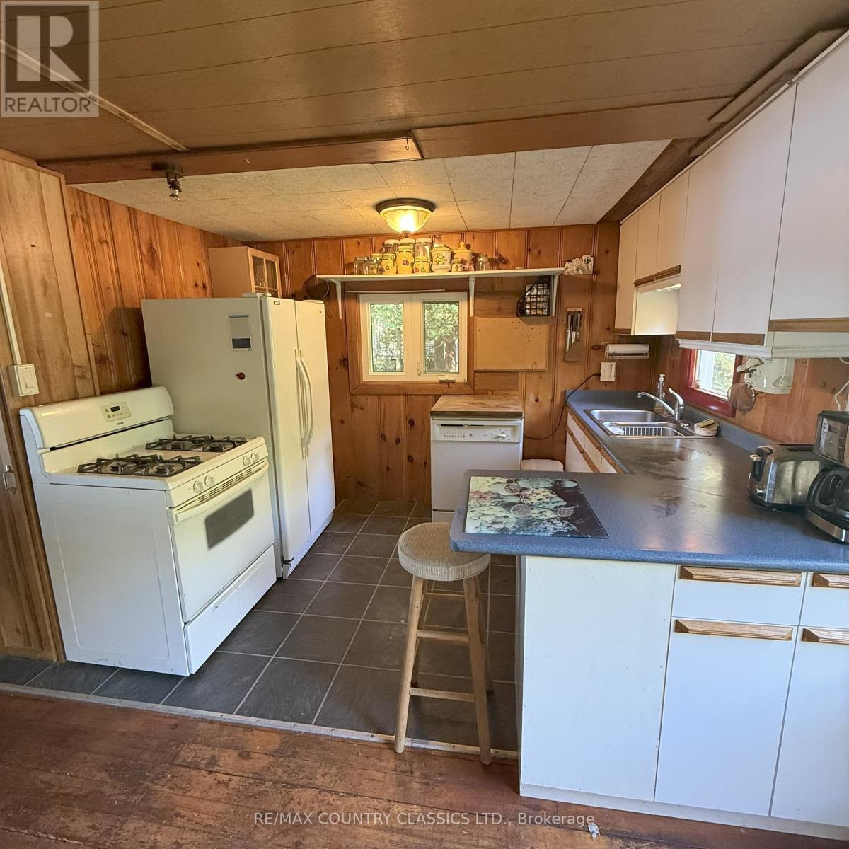 316 Trotter-oitment Road Property Photo 14