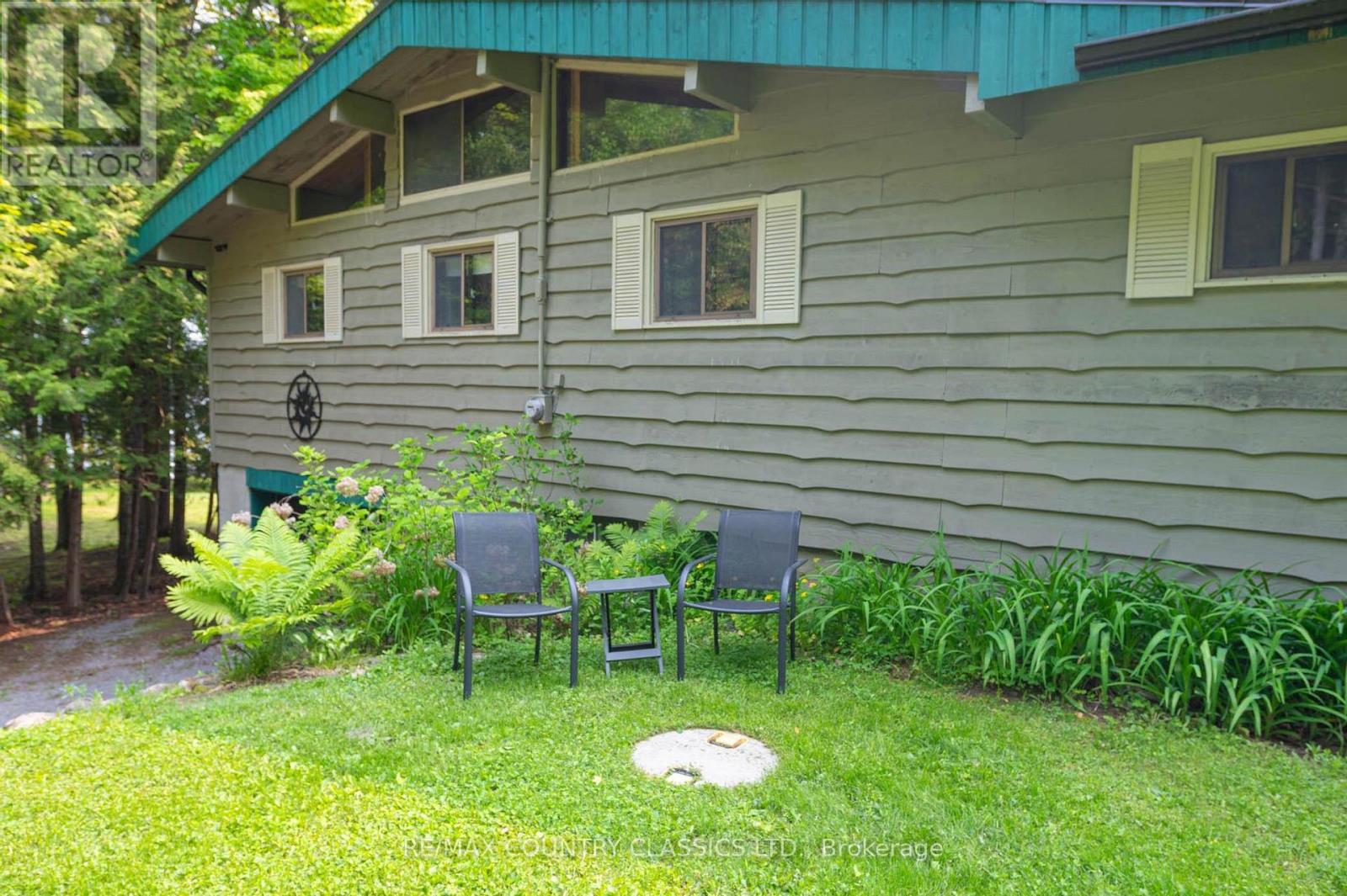 217 Moffat Road Property Photo 3
