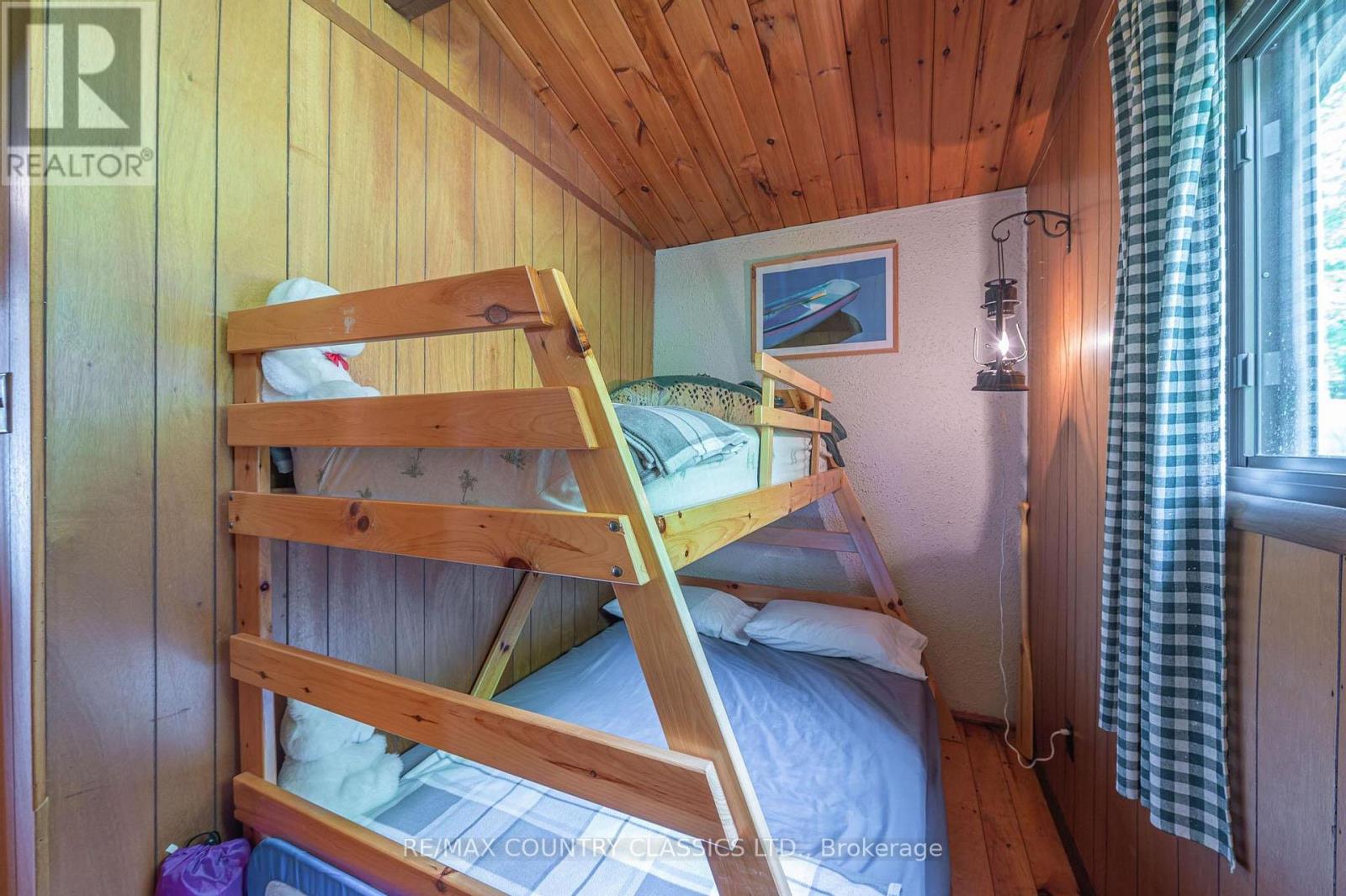 217 Moffat Road Property Photo 32