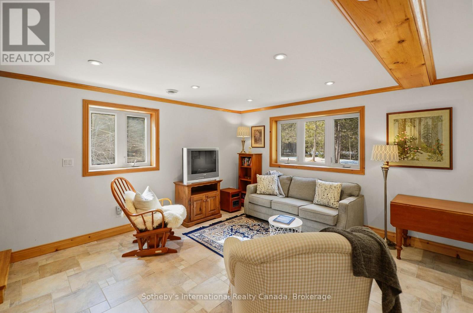 158523 7th Line N Property Photo 28