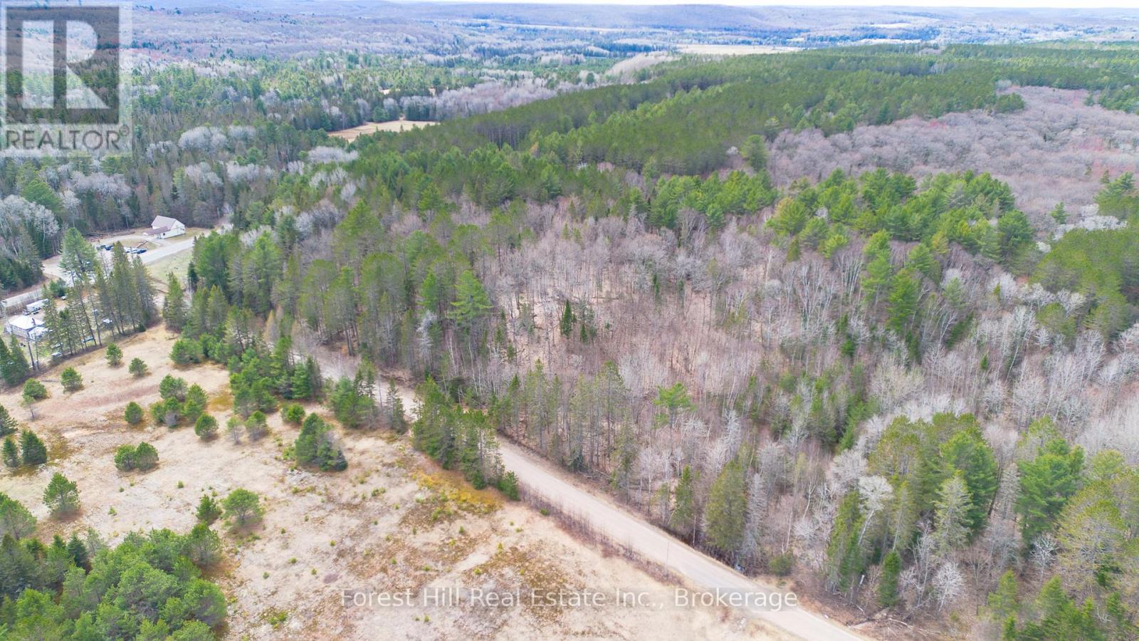 1160 Chetwynd Road S Property Photo 5