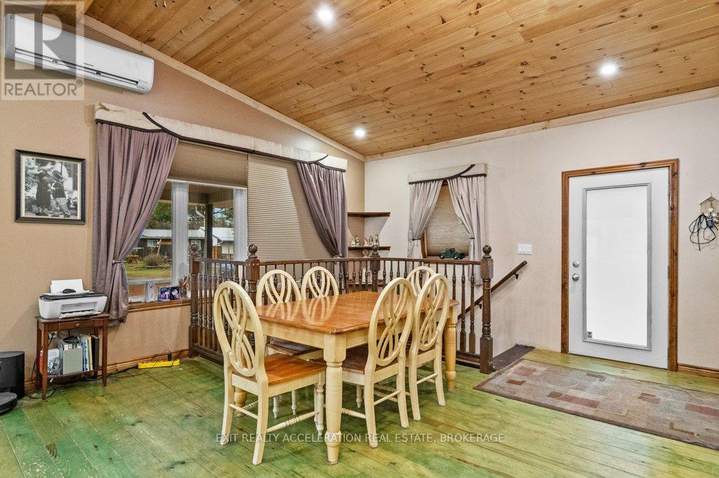 14 West Park Lane Property Photo 6