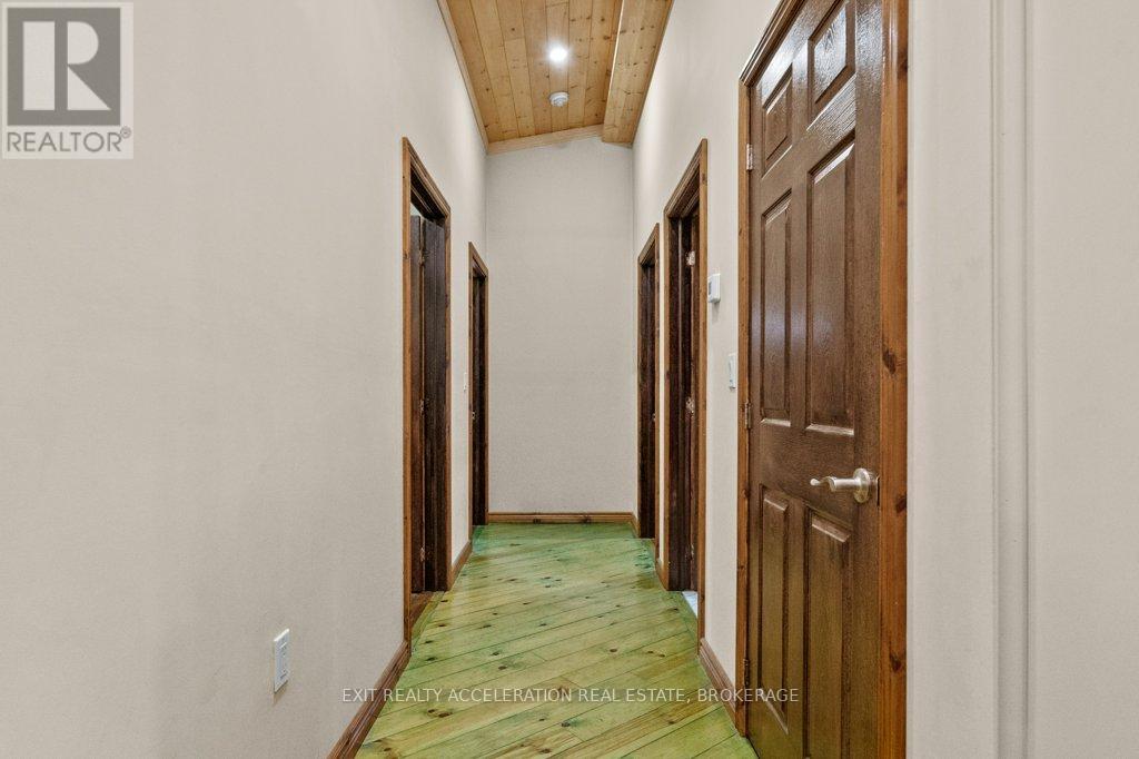 14 West Park Lane Property Photo 16