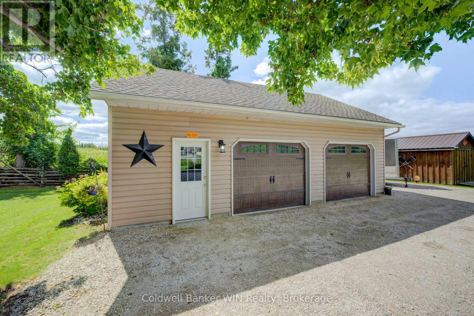 392774 Southgate 39 Side Road Property Photo 3