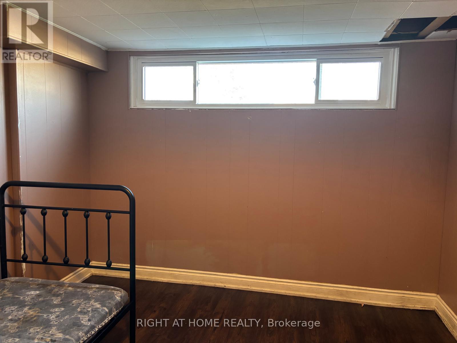1224 Dunsmure Road Property Photo 11